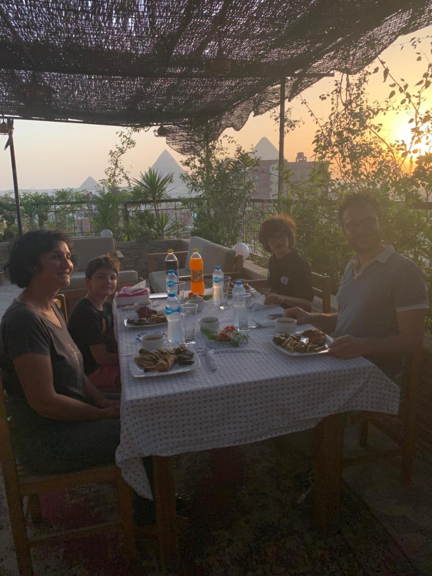 Draz pyramids view Bed&breakfast Kafret el-Gabal Zewnętrze zdjęcie